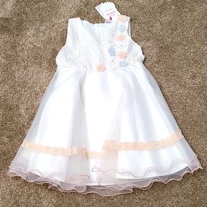 White Organza kids flower girl dress/ Party dress 👗 size 6 NWT!